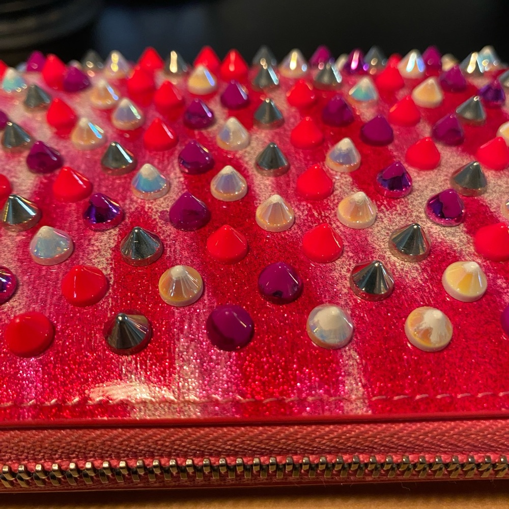 ✨🩷Christian Louboutin Panettone Glitter Spike Wallet🩷✨ - Picture 9 of 15